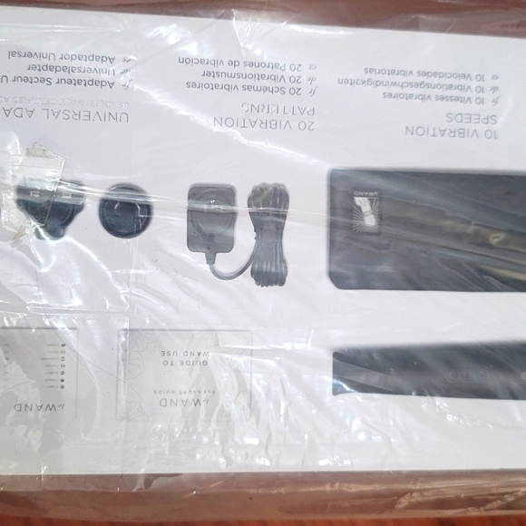 LeWand Black Wireless 8-Speed Massagers - Picture 2 of 2